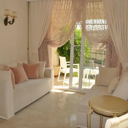 Villamel Villa *